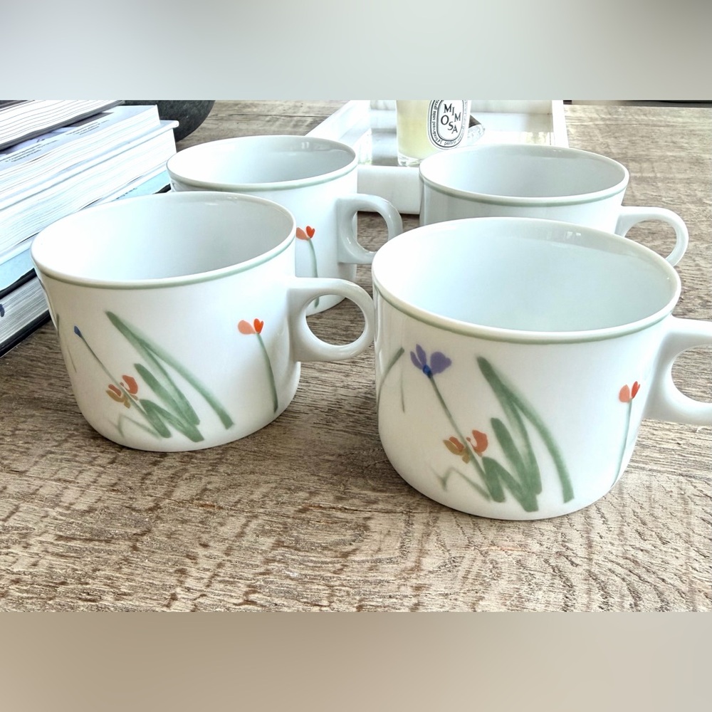 Set Of 4 Mikasa Vtg 80's Flat Bottom Cups Sketch Book Bob Van Allen Japan EUC